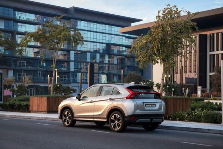 ميتسوبيشي إكليبس كروس.. أداء قوي وتقنيات حديثة