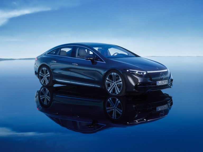 EQS سيدان من مرسيدس-بنز: سيارة كهربائية بالكامل
