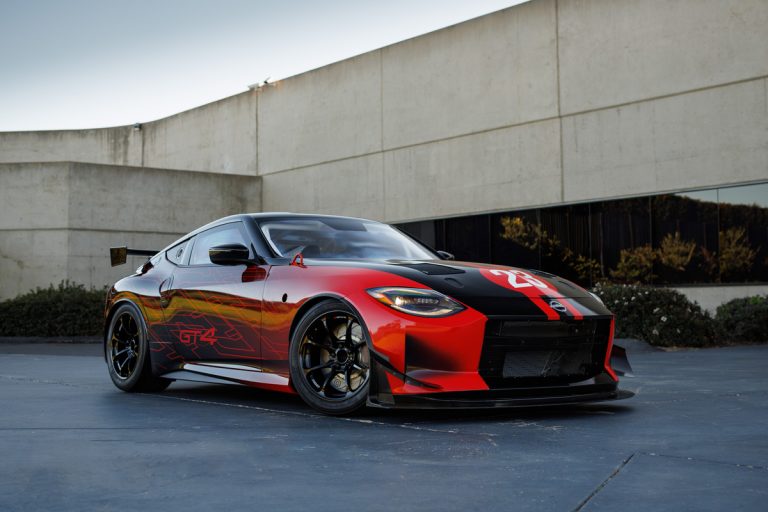 نيسان / نيسمو تكشف عن نيسان Z GT4 في معرض “سيما” SEMA  2022