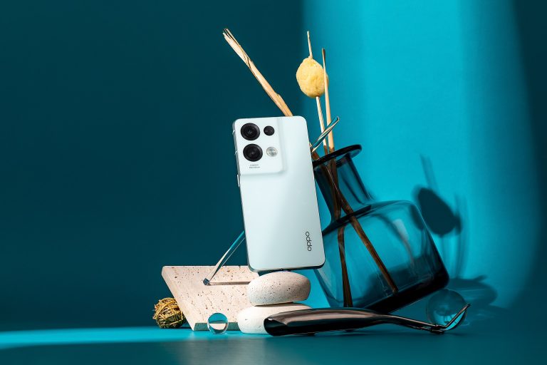 رينو8 برو 5G: هاتف مبتكر بلغة تصميم فريدة